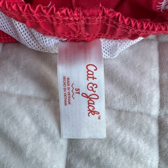 5/$15 Closet Sale! Cat & Jack lobster swim trunks, 5T - Picture 3 of 3